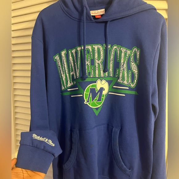 NBA Dallas Mavericks Mitchell & Ness Hoodie. Large - Picture 2 of 7